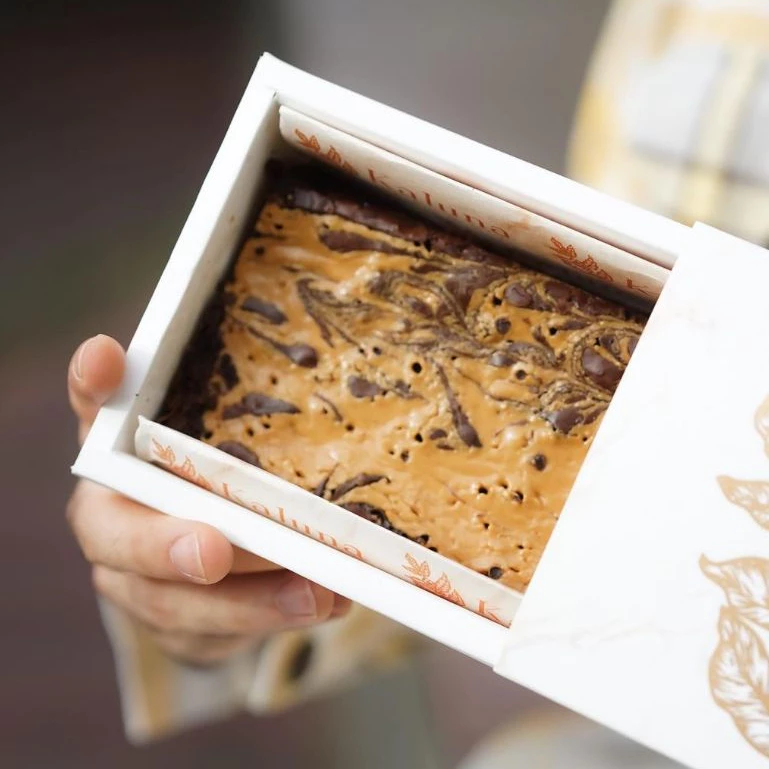 Kaluna Cakes - Fudgy Brownies Peanut Butter Skippy Ukr. 22x10 - Brownies Panggang Selai Kacang